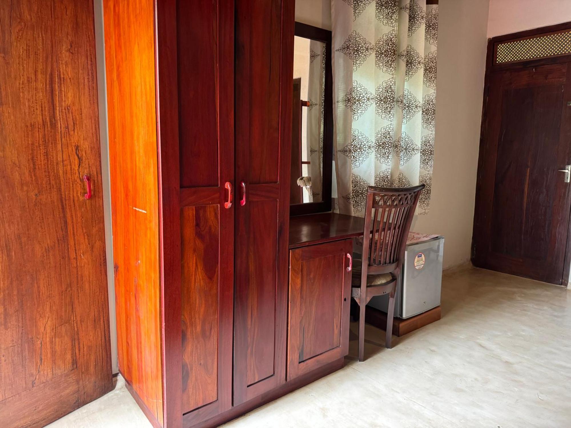 Brinkhouse Guesthouse , Unawatuna Beach Exterior photo